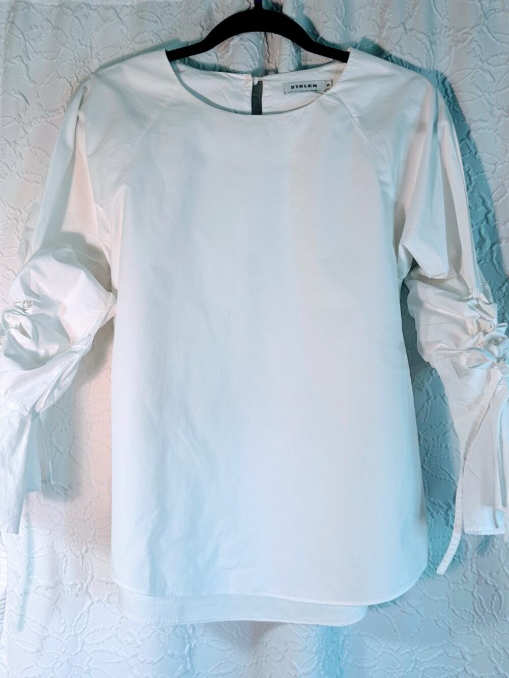 Stelen crisp white cotton poplin blouse with dramatic tie sleeve small